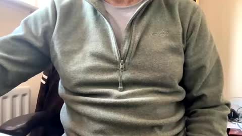 genus5678 online show from September 30, 2025, 11:26 am