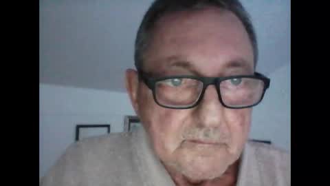 georg1412 online show from September 24, 2025, 4:10 pm