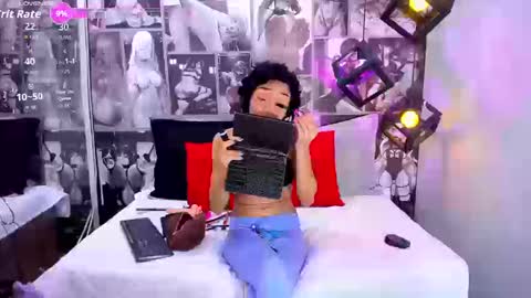 MRS SALCHICHA AND BREAD online show from September 11, 2025, 1:55 pm