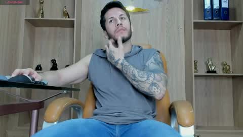 Snapshot of george_diesell_ chatting on May 28, 2026, 4:32 am George online show from May 28, 2026, 4:32 am