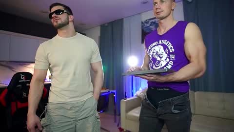 George my Fansly  online show from November 4, 2025, 5:45 pm