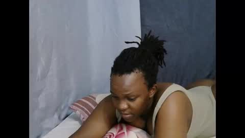 Snapshot of georgeous_kimberly chatting on September 21, 2025, 8:27 am georgeous_kimberly online show from September 21, 2025, 8:27 am