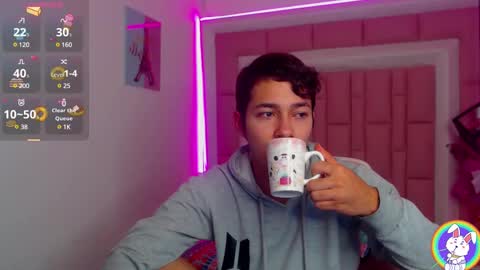 Snapshot of georgesmith_1 chatting on December 7, 2024, 9:50 am GEORGE online show from December 7, 2024, 9:50 am