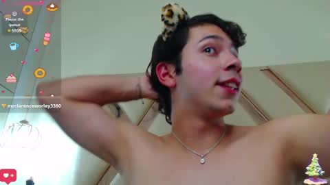 Snapshot of georgesmith_1 chatting on December 19, 2024, 7:07 am GEORGE online show from December 19, 2024, 7:07 am