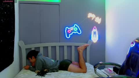 Snapshot of georgesmith_1 chatting on December 23, 2024, 8:33 am GEORGE online show from December 23, 2024, 8:33 am