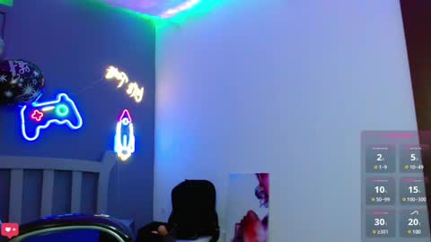 Snapshot of georgesmith_1 chatting on January 13, 2025, 2:39 am GEORGE online show from January 13, 2025, 2:39 am