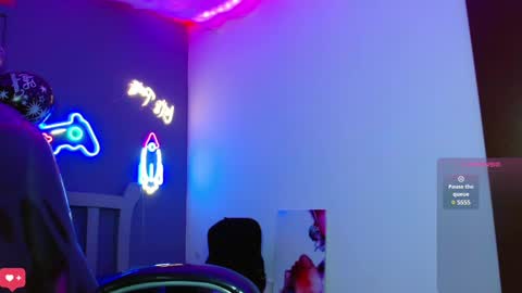 Snapshot of georgesmith_1 chatting on January 13, 2025, 5:44 am GEORGE online show from January 13, 2025, 5:44 am