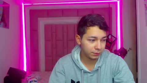 Snapshot of georgesmith_1 chatting on January 14, 2025, 11:31 am GEORGE online show from January 14, 2025, 11:31 am