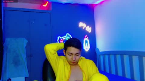 Snapshot of georgesmith_1 chatting on January 27, 2025, 4:09 am GEORGE online show from January 27, 2025, 4:09 am