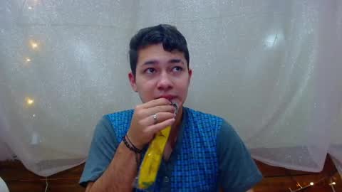 Snapshot of georgesmith_1 chatting on February 6, 2025, 9:43 am GEORGE online show from February 6, 2025, 9:43 am