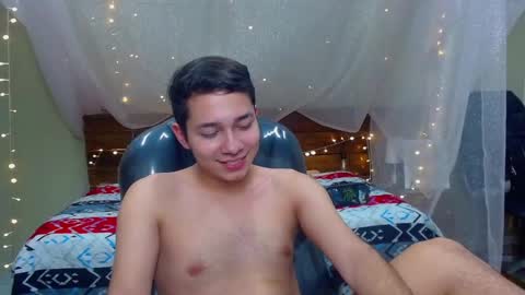 Snapshot of georgesmith_1 chatting on February 8, 2025, 9:03 am GEORGE online show from February 8, 2025, 9:03 am