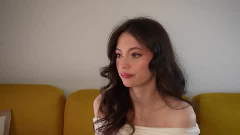 georgiamorandi online show from December 5, 2025, 11:08 am