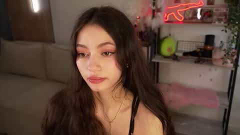 georgiamorandi online show from March 8, 2026, 9:24 am