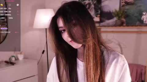 May online show from April 17, 2026, 3:31 am