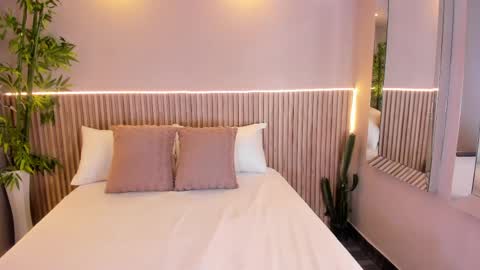 Snapshot of georginareyes chatting on March 27, 2026, 10:53 pm GeorginaReyes online show from March 27, 2026, 10:53 pm