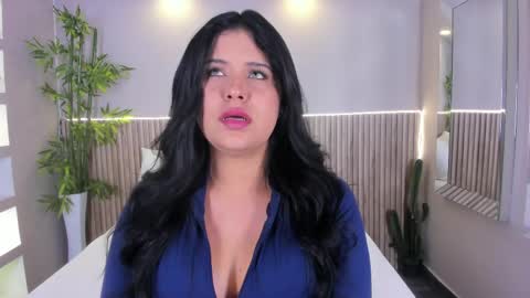 GeorginaReyes  online show from April 23, 2026, 10:45 pm