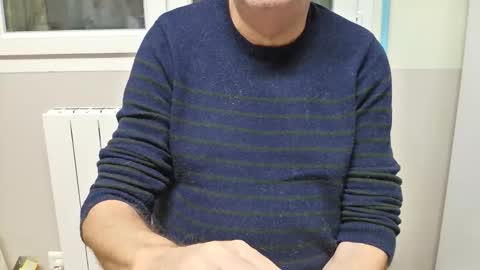 gerardlp131313 online show from February 7, 2026, 7:50 pm
