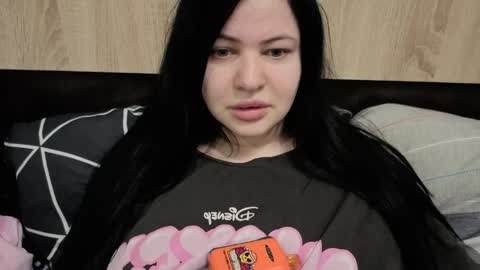 Eva online show from May 10, 2026, 2:22 pm