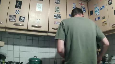 germanbigbln online show from April 19, 2026, 6:10 pm