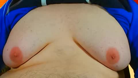 Snapshot of germanfatfemboy chatting on November 12, 2025, 9:21 am germanfatfemboy online show from November 12, 2025, 9:21 am
