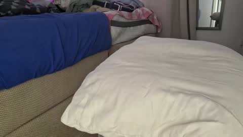 A  A online show from November 30, 2025, 9:57 am