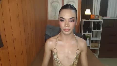 Snapshot of gerogoussidney chatting on October 13, 2025, 10:48 am Sidneymorens online show from October 13, 2025, 10:48 am