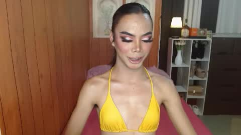 Snapshot of gerogoussidney chatting on October 24, 2025, 1:46 am Sidneymorens online show from October 24, 2025, 1:46 am