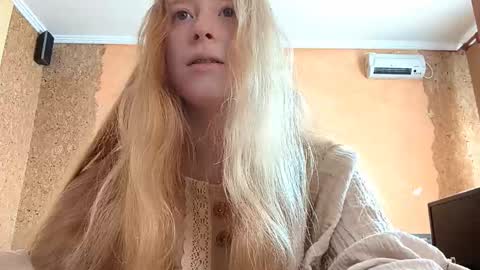 Kate online show from May 13, 2026, 10:38 pm