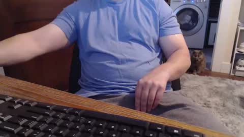 gethoggy online show from November 9, 2025, 1:53 pm