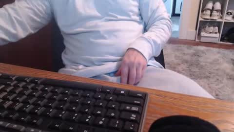 gethoggy online show from February 15, 2026, 7:32 pm