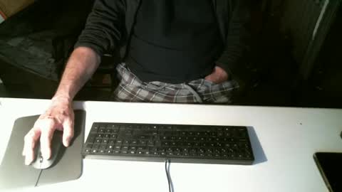 Snapshot of getz62 chatting on January 12, 2025, 10:43 pm getz62 online show from January 12, 2025, 10:43 pm
