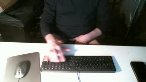 Snapshot of getz62 chatting on January 13, 2025, 11:17 pm getz62 online show from January 13, 2025, 11:17 pm