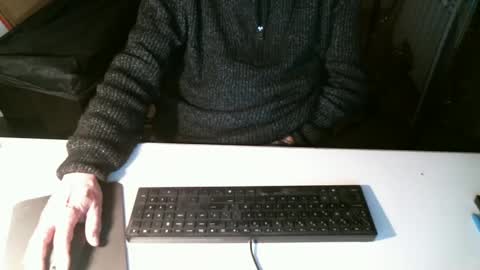 Snapshot of getz62 chatting on January 14, 2025, 11:16 pm getz62 online show from January 14, 2025, 11:16 pm
