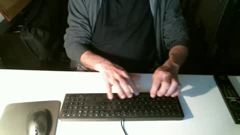 Snapshot of getz62 chatting on January 19, 2025, 11:21 pm getz62 online show from January 19, 2025, 11:21 pm