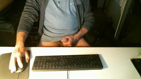 Snapshot of getz62 chatting on January 25, 2025, 11:32 pm getz62 online show from January 25, 2025, 11:32 pm