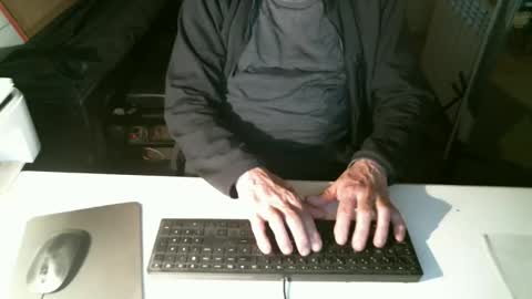 Snapshot of getz62 chatting on February 11, 2025, 11:22 pm getz62 online show from February 11, 2025, 11:22 pm