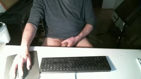 Snapshot of getz62 chatting on February 26, 2025, 12:14 pm getz62 online show from February 26, 2025, 12:14 pm