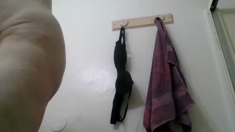 Snapshot of gezuz42069 chatting on January 12, 2025, 11:17 am gezuz42069 online show from January 12, 2025, 11:17 am