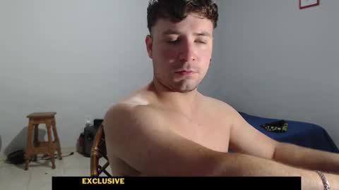 gferrari1996 online show from December 15, 2025, 3:44 am