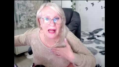 Snapshot of ghertrudequeen chatting on March 16, 2026, 5:44 am Ghertrudequeen online show from March 16, 2026, 5:44 am