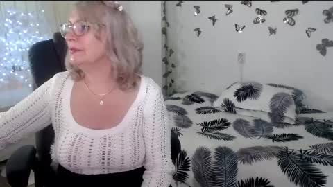 Snapshot of ghertrudequeen chatting on March 19, 2026, 9:13 am Ghertrudequeen online show from March 19, 2026, 9:13 am