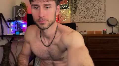 big boy ghost face online show from October 30, 2025, 9:26 pm