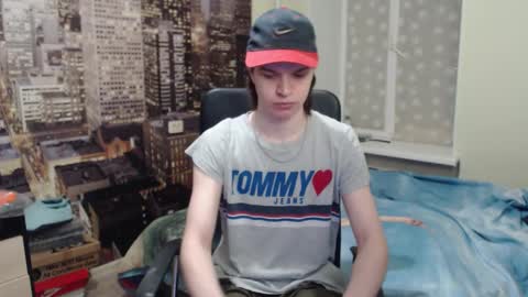 Snapshot of ghostfacefriends chatting on December 4, 2025, 11:13 pm Fedya online show from December 4, 2025, 11:13 pm