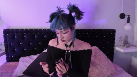 Snapshot of ghosty_doll chatting on September 25, 2025, 7:06 pm Allison  online show from September 25, 2025, 7:06 pm