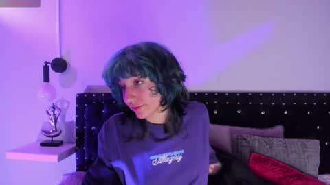 Snapshot of ghosty_doll chatting on September 27, 2025, 1:27 pm Allison  online show from September 27, 2025, 1:27 pm