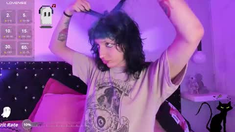 Snapshot of ghosty_doll chatting on October 29, 2025, 8:32 pm Allison  online show from October 29, 2025, 8:32 pm