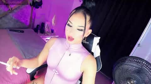 Gia Ferrara online show from April 24, 2026, 2:36 am