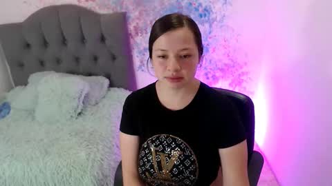 Gia atm online show from September 9, 2025, 2:49 pm