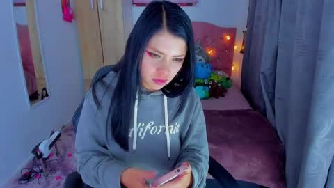 Snapshot of gia_contii chatting on December 20, 2024, 12:41 am giaaaa online show from December 20, 2024, 12:41 am