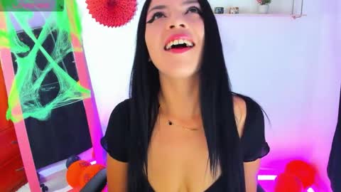 Snapshot of gia_contii chatting on October 11, 2025, 11:25 pm giaaaa   online show from October 11, 2025, 11:25 pm